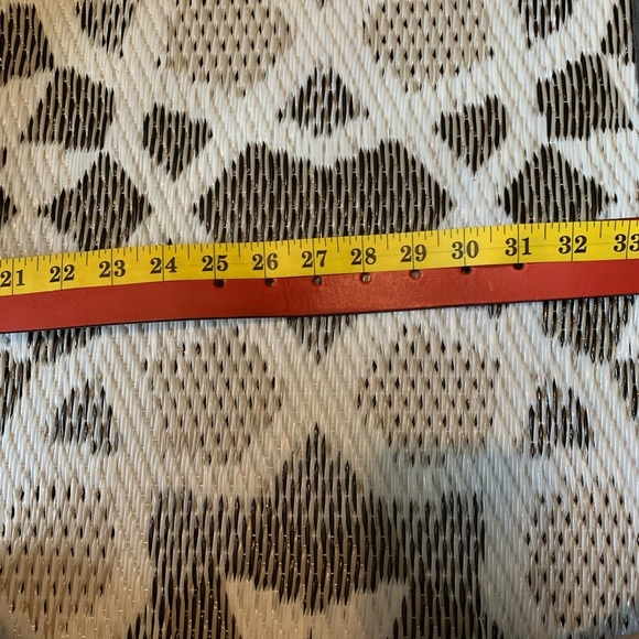 Auxiliary Red and Gold Leather Belt with O-Ring Buckle - Picture 4 of 4